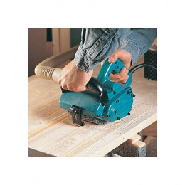 Ponceuse À Brosse 860w 3500 Tr / Min Makita