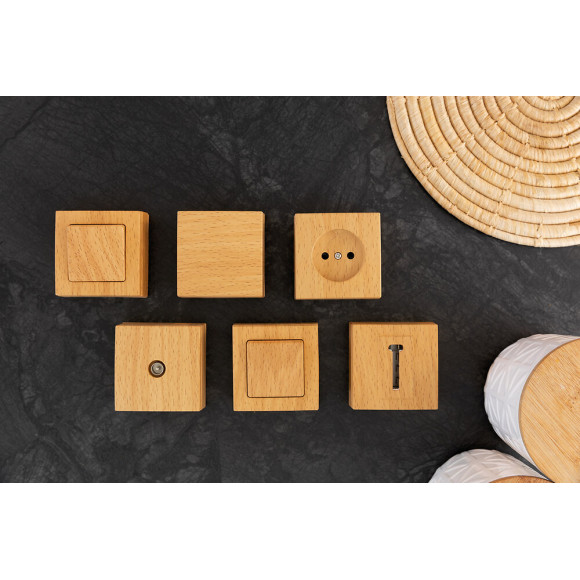 Prise Téléphone 8 Plots Saillie Hêtre - Bel'vue