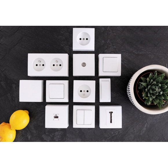 Prise 2p 10a Saillie Blanc - Bel'vue