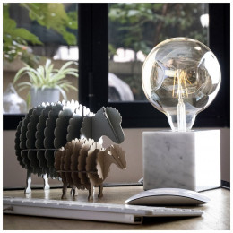 Ampoule Led Globe (g125) Irrégulière Au Verre Ambré, Culot E27, 6w Cons. (60w Eq.), 806 Lumens, Lumière Blanc Chaud