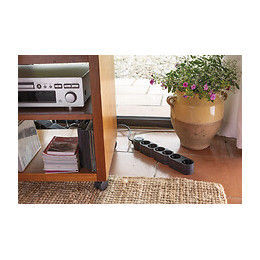 Bloc Multiprise Écoresponsable 6 Prises 2p+t Home Green - Noir