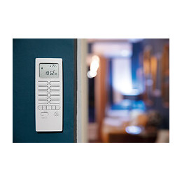 Pack Chauffage Connecté Avec Télécommande Thermostat Et Modules De Chauffage - Otio