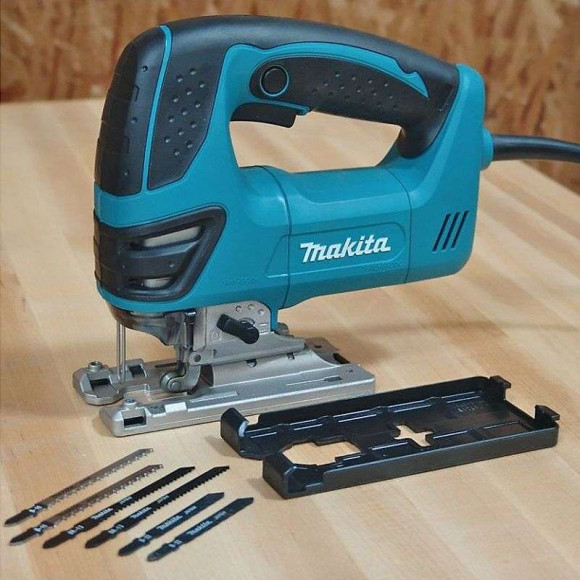 Scie Sauteuse Makita 4350fctj 720 W