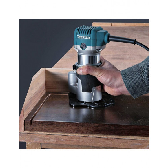 Affleureuse Makita Rt0700c (710 W - 6/8 Mm)