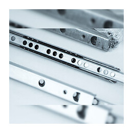 Emuca Paire De Coulisses Pour Tiroirs, À Billes, 17 X 374 Mm, Sortie Partielle, Zingué, 5 Ut.