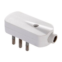 Fiche Italienne Coudée 90 °, 2p + T, 16a, Gain De Place