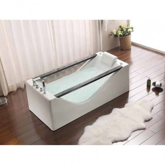 Tremezzo: Baignoire Balnéo, Ozonateur, Chromothérapie , Radio Fm, 10 Jets De Massage...