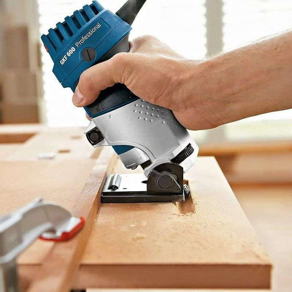 Affleureuse Bosch Gkf 600 Professional 060160a102