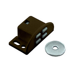 Loqueteau magnétique plastique marron force 4kg - 1 pièce