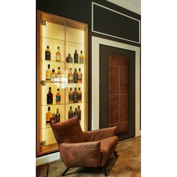 Petite Cimaise Avec Motif Linéaire P9050