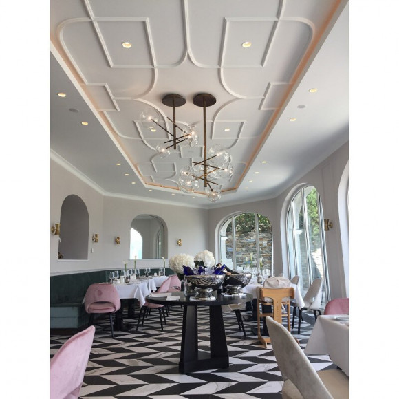 Cimaise Classique Aux Courbes Rustiques Px120