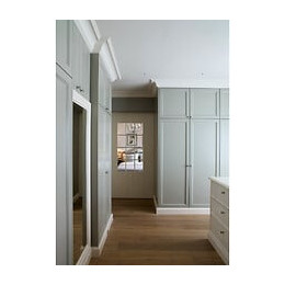 Corniche Symétrique Avec Motifs Identiques C217