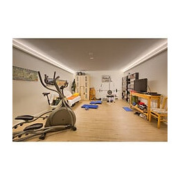 Profil D'éclairage Sobre Et Intemporel C361