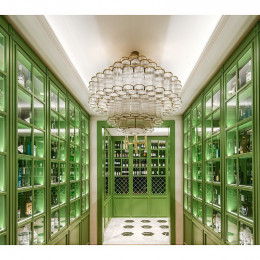 Corniche Au Profil Élégant Et Classique C200