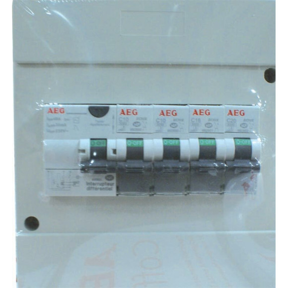 Tableau studio 1r 1id + 4 disjoncteurs