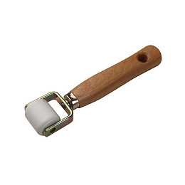 Roulette couleur ebonite