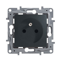 Prise de courant avec terre Niloé - Legrand - enjoliveur fonte