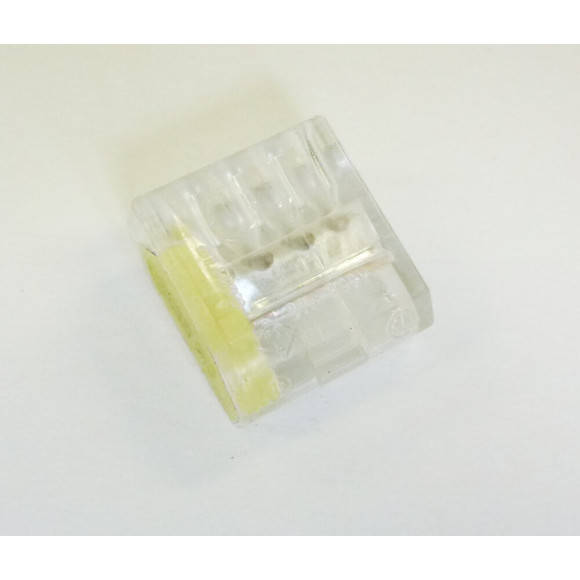 4 bornes rapides 4 fils diamètre 1 à 2.5mm 24a 450v