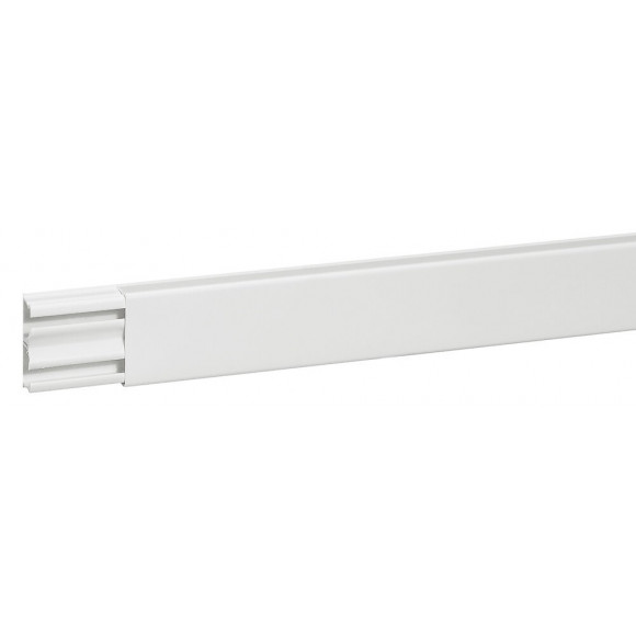 Moulure 40x16mm avec cloison