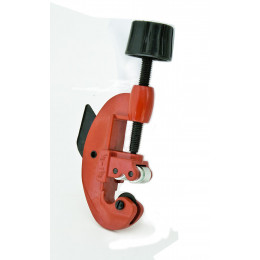 Coupe tube pour tuyaux cuivre 6-28mm