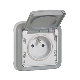 Prise de courant étanche et volet de protection IP55 Plexo - gris
