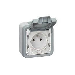 Prise de courant avec terre+volet IP55 à ouverture auto Plexo apparent