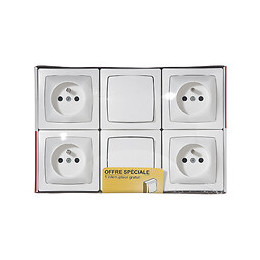 Lot 2 interrupteurs + 4 prises de courant Appareillage saillie