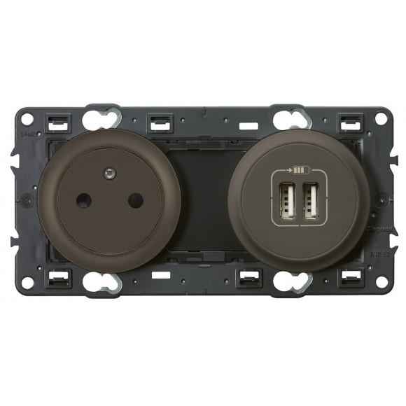 Prise de courant avec terre Céliane Surface et double chargeur USB