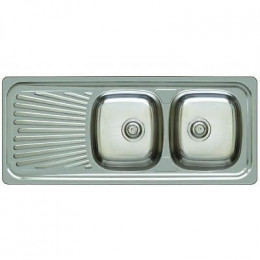 Evier en inox lisse à encastrer. 2 bacs + 1 égouttoir.