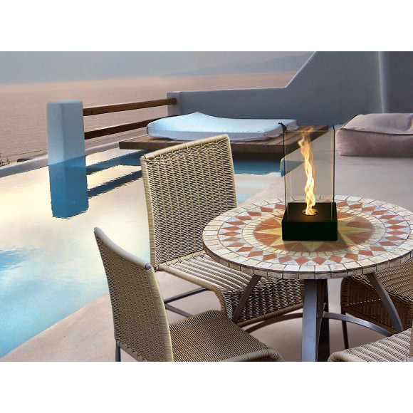 Cheminée De Table Avec Flamme Torsadée