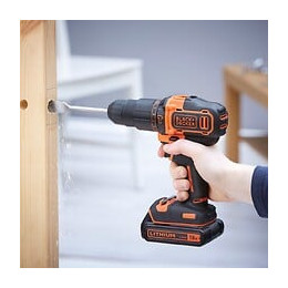 Bdchd18kb-qw Perceuse À Percussion Sans Fil - 18 V - 1,5 Ah - 2 Vitesses - 2 Batteries - Livrée En Coffret