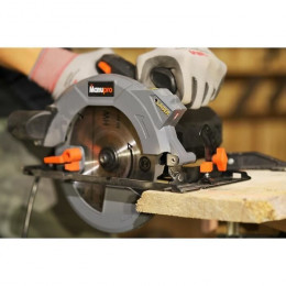 Manupro Scie Circulaire Electrique 1800 W - Lame De 185 Mm
