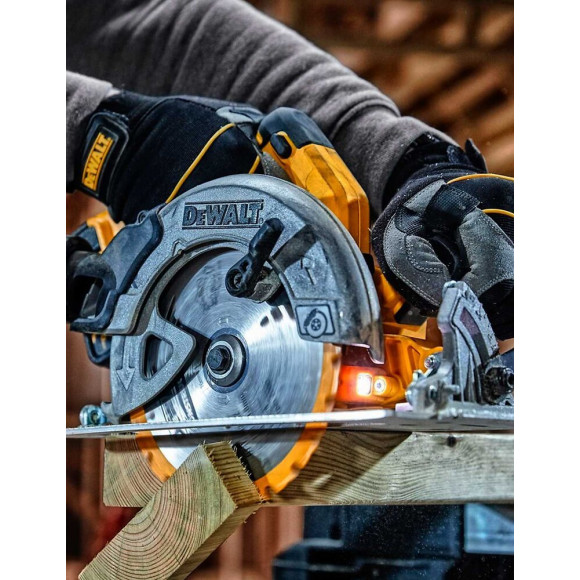 Scie Circulaire Dewalt Dcs570n (machine Seule)