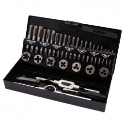 Ensemble De 32 Tarauds Et Filières