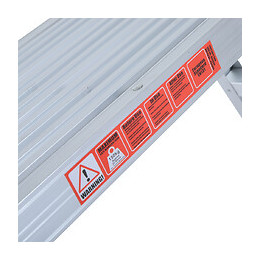 Marchepied Escabeau Plateforme De Travail Pliable Dim. 113l X 41l X 48,5h Cm Antidérapant Aluminium