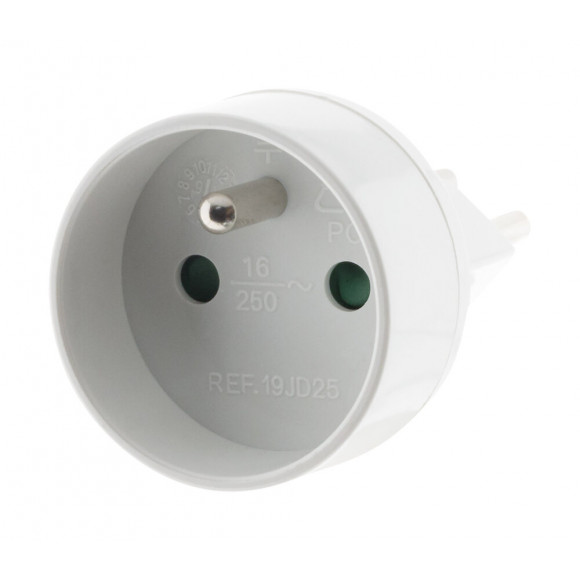 Adaptateur F France / M Suisse